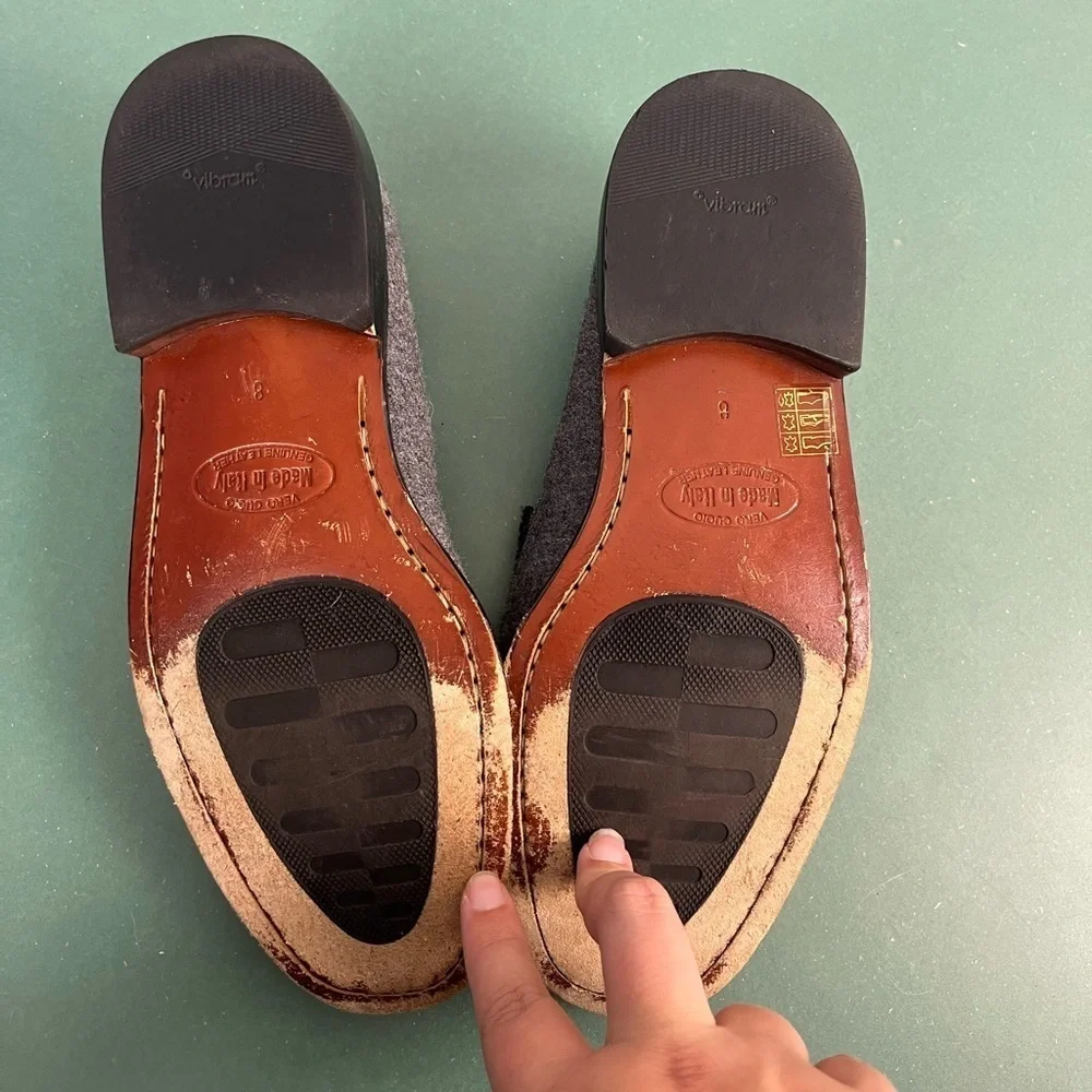 Saks Fifth Avenue Made in Italy grey loafers size 8